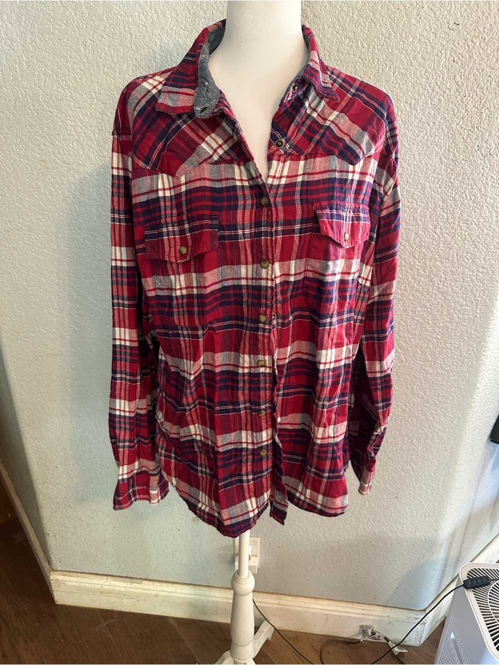 Jachs Girlfriend Red and Navy Plaid Shirt with Denim Blue Lining